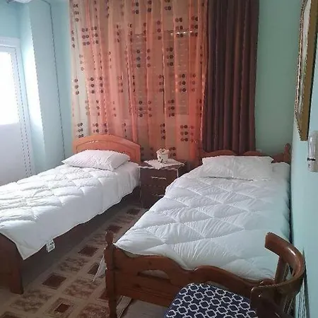 Chrisa Apartman *